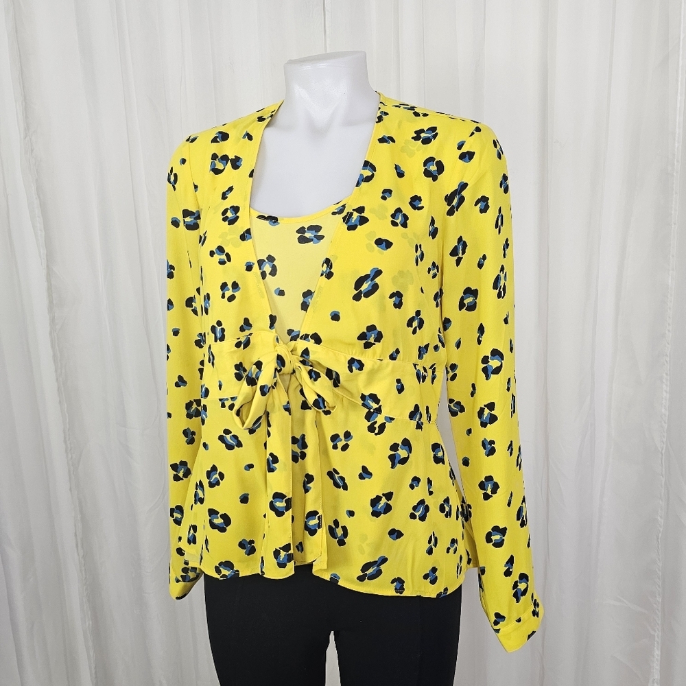 Cabi Sunny Set #5596 Limited Edition Yellow Front Tie Floral